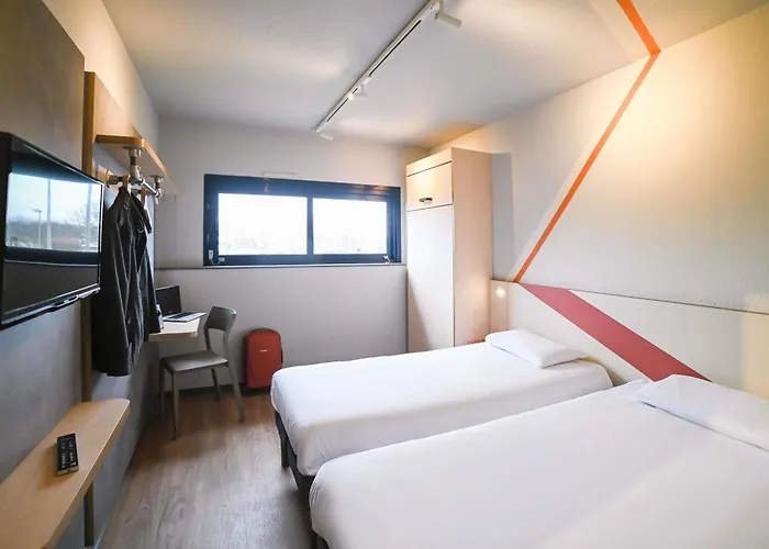 Ibis Budget Poitiers Site Du Futuroscope