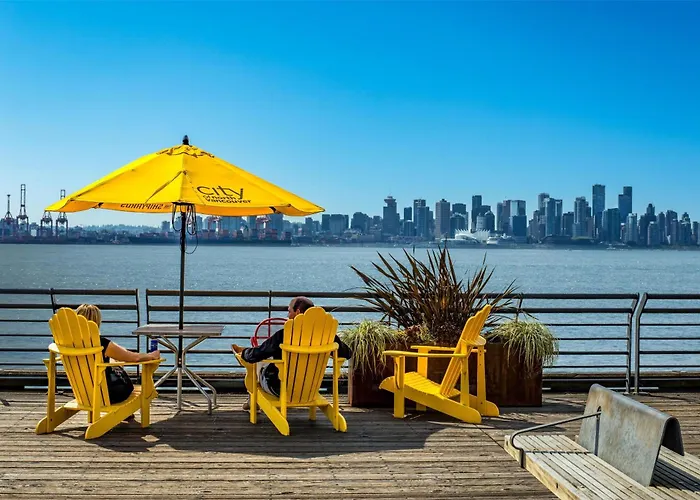 Coast Lonsdale Quay Hotel