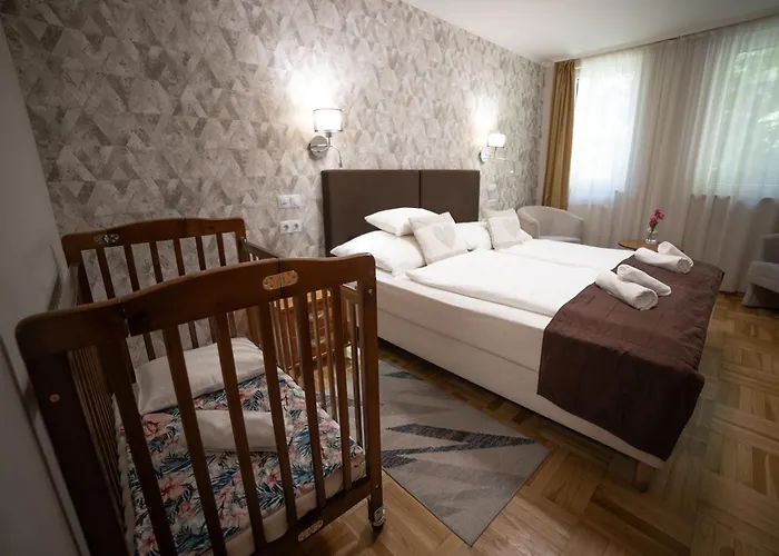 Dóm Hotel
