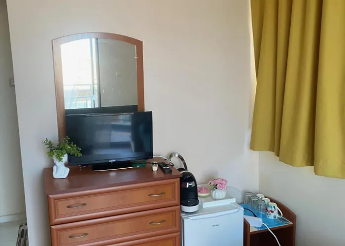 Family hotel Neptun - Lozenets