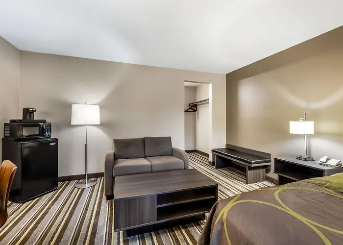 Super 8 By Wyndham Riviera Beach West Palm Beach