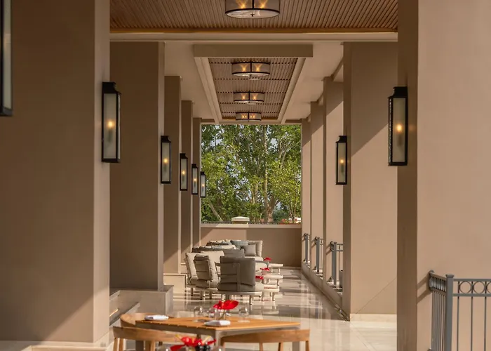 Four Seasons Hotel The Westcliff