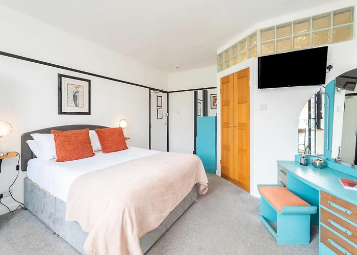 Ferryman Studio Apartments