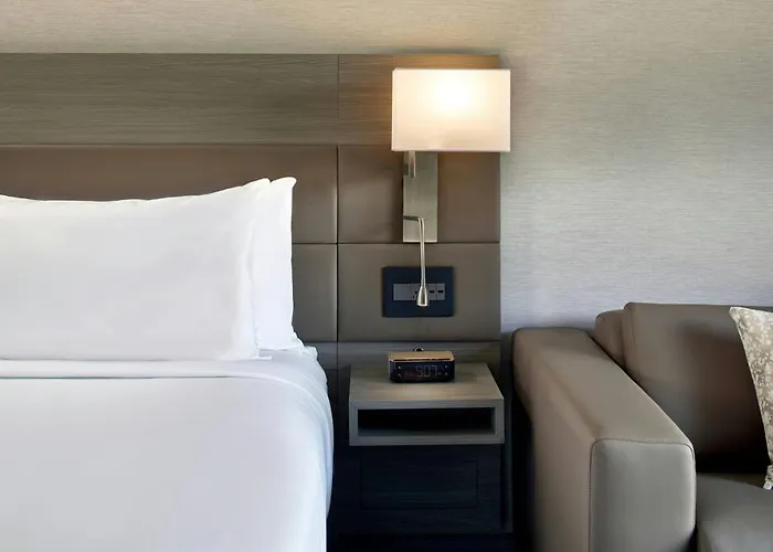 Ac Hotel By Marriott Durham Duke University