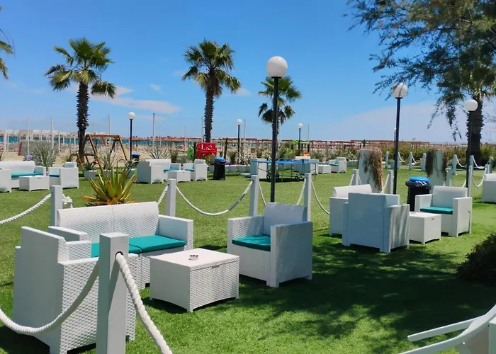 Aurora Beach & Suite
