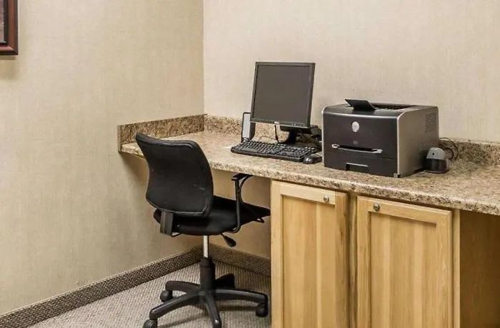 Rodeway Inn & Suites Salina South