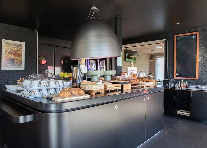Campanile Evry Ouest - Corbeil Essonnes