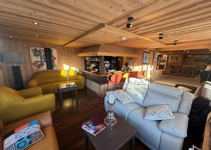 Logis Hotel Le Cairn