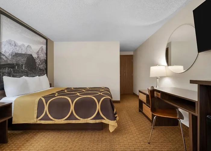 Super 8 By Wyndham Cody