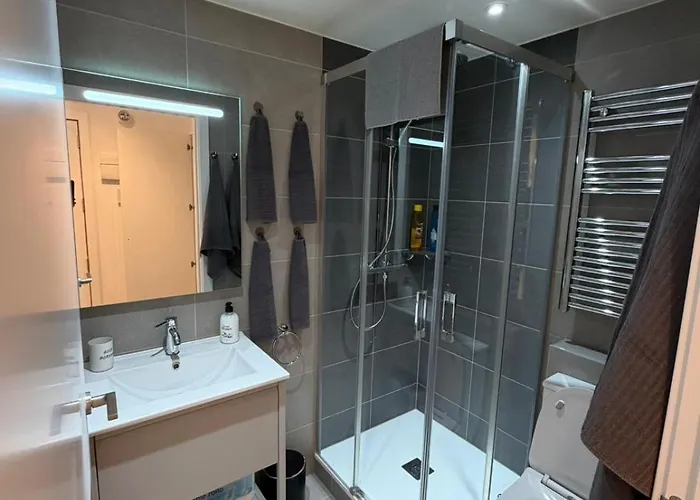 Holiday Studio Apartment Near The Beach And City Centre