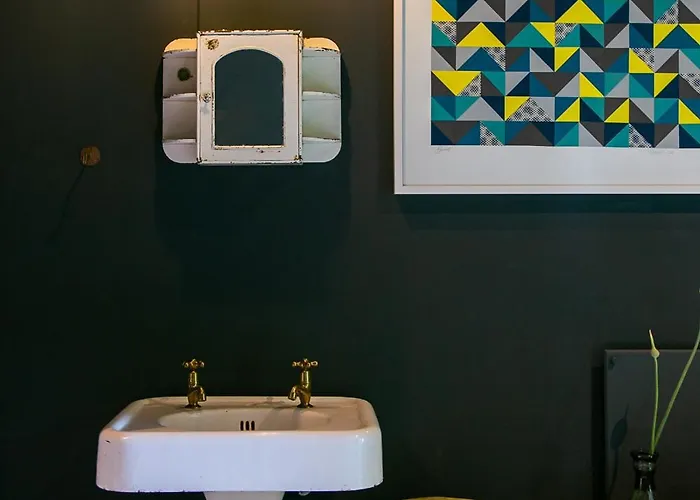 Hotel Lola