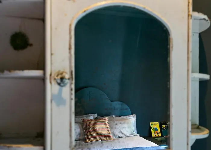 Hotel Lola