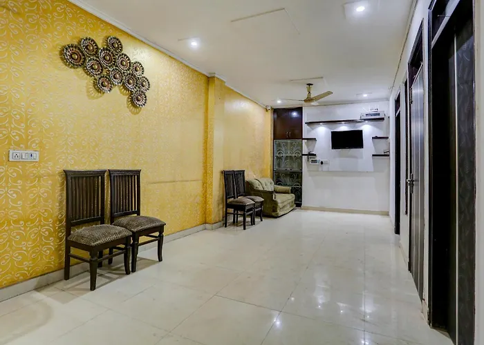 Hotel O Guru Ji Residency