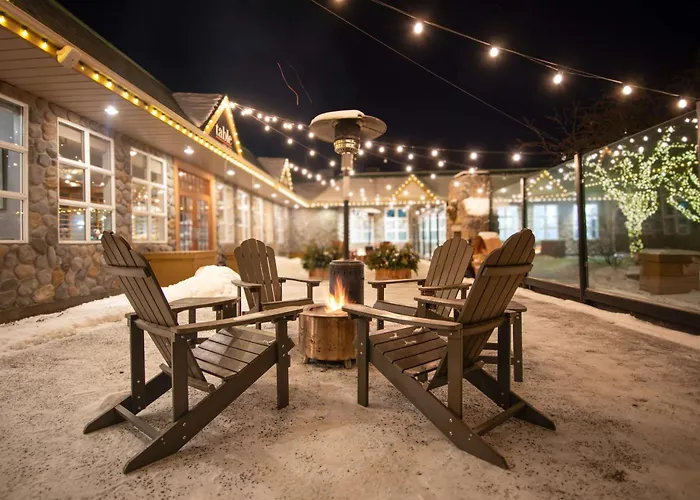Coast Canmore Hotel & Conference Centre