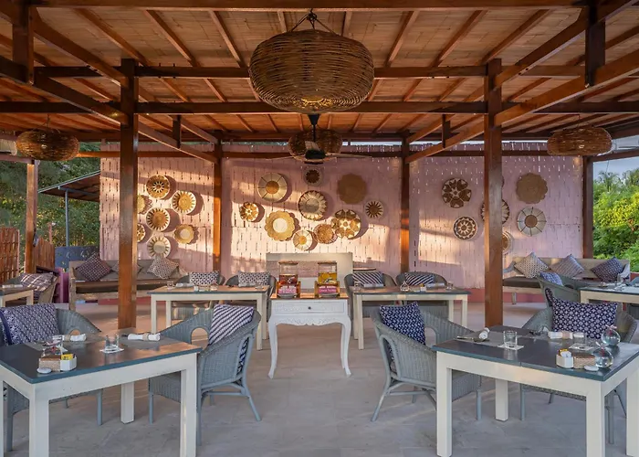 Pinkcoco Gili Trawangan - Constant Surprises - For Cool Adults Only
