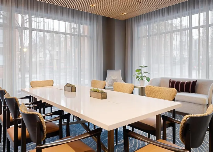 Hotel Indigo Old Town Alexandria By Ihg