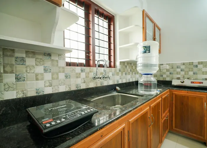 Oyo Vattekad Residency