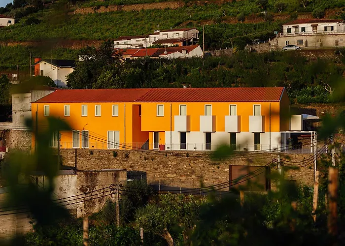 Quinta de Santa Cruz - Douro Land