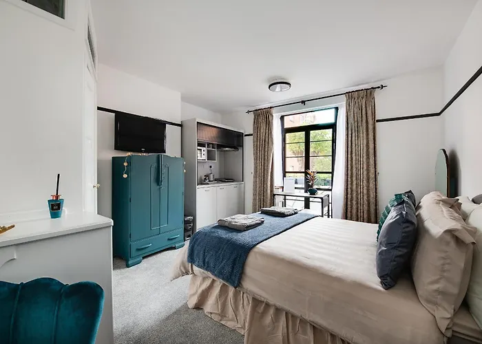 Ferryman Studio Apartments