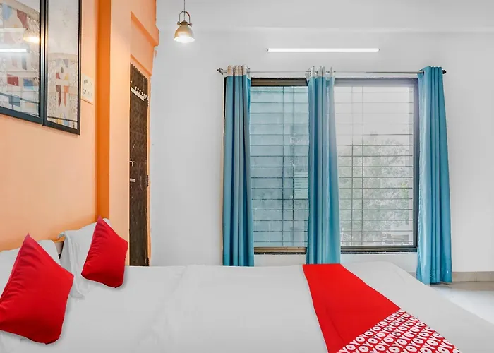 Hotel O Aadinath Villa Near Pune Airport