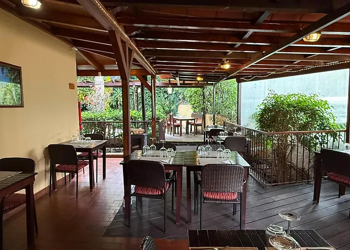 Traineira Vila Ventura Village