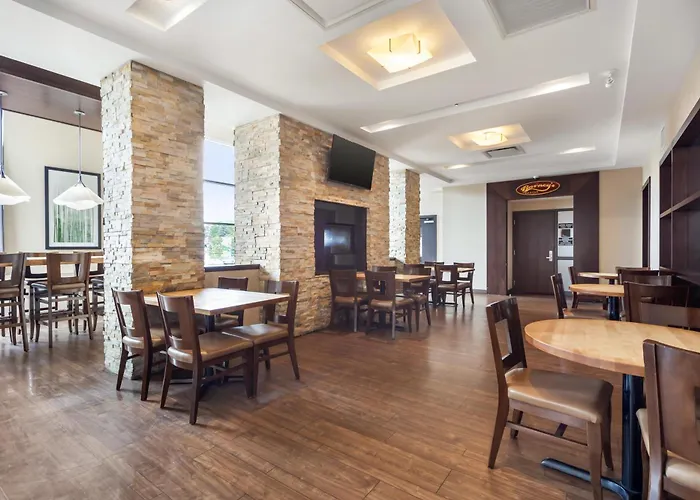 Best Western Plus Edmonton Airport Hotel
