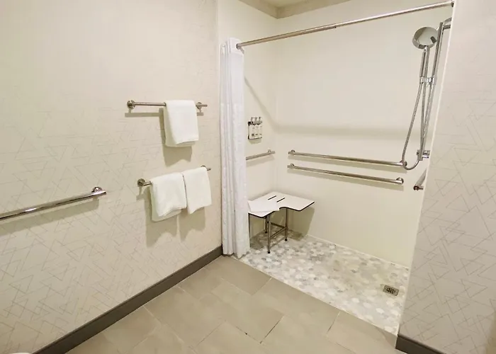 Holiday Inn Express Bluffton By Ihg