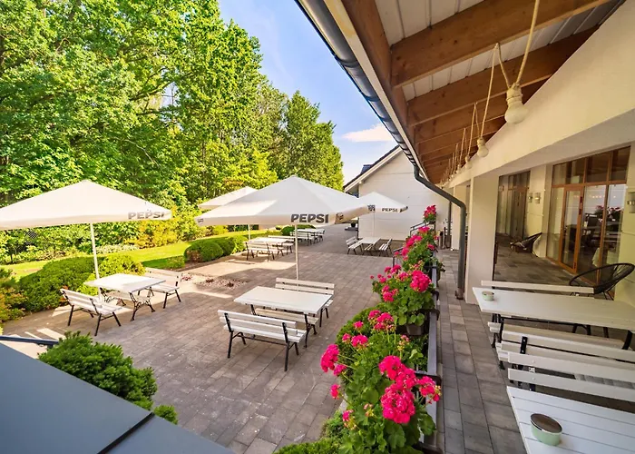Hotel Cztery Pory Roku Business & Spa