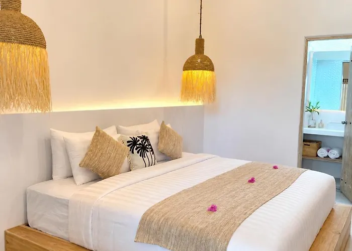 White Coconut Resort