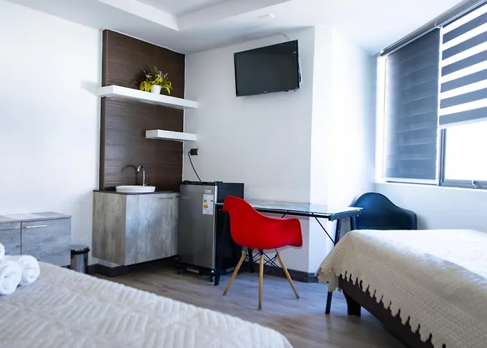 El Camino Hotel