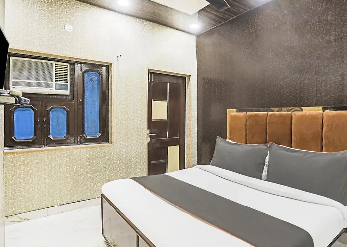 Hotel O Kashish Residency Near Model Town Metro Station
