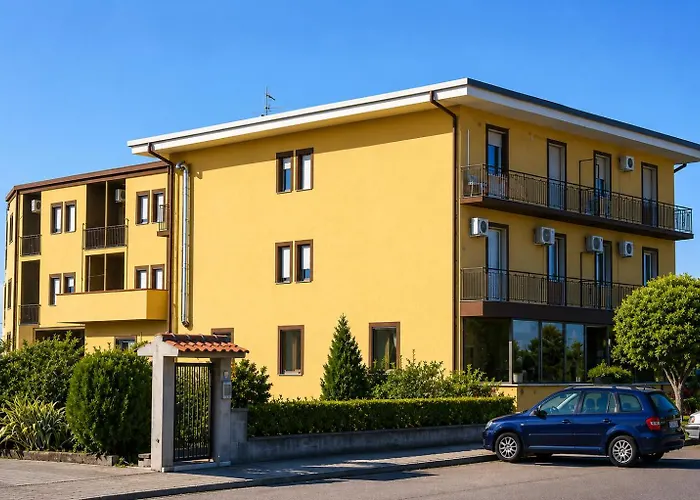 Ghotel