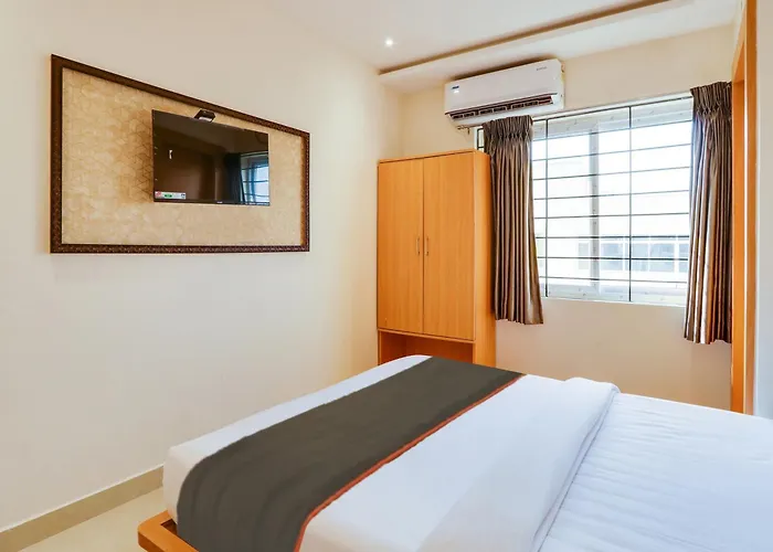 Collection O Hills Suites