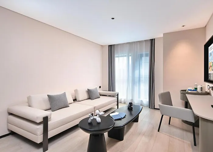 Atour Light Hotel Kunming Huanhu Road Dianchi Convention And Exhibition Center