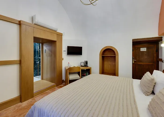 Silk Road Museum Hotel