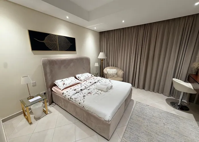 Premium Garden View Studio Harbour Heights
