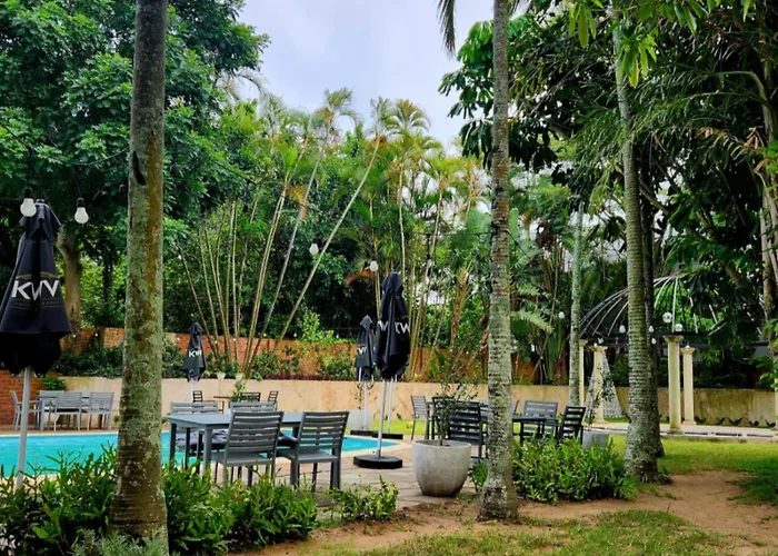 The Bay View Hotel