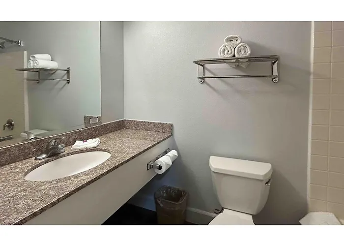 Studio 6 Suites Hesperia, CA West Main Street I 15