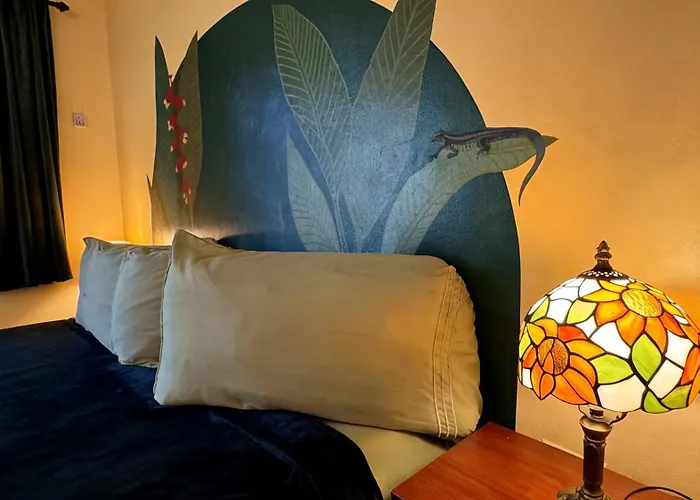 El Oasis Hotel