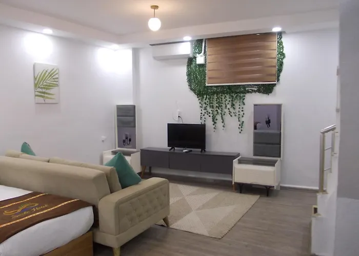 Sorta Hotel