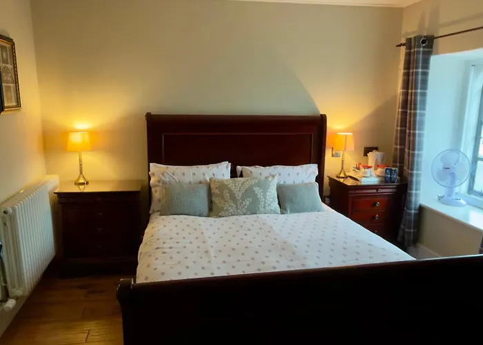 Cross Hands Hotel