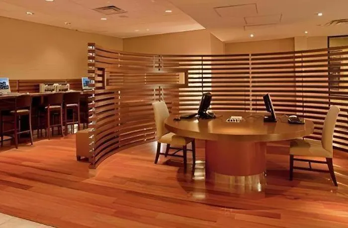 Adam'S Mark Hotel & Conference Center