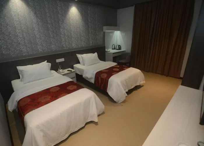 Star-Well Hotel