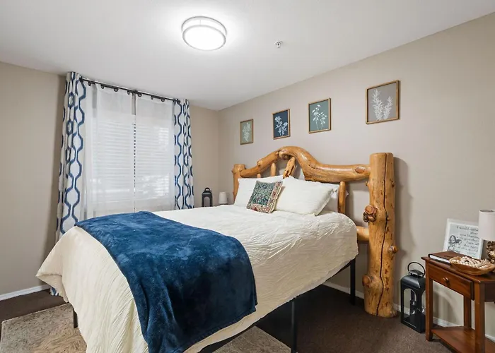 Library Inn - Boutique Rooms - Free Breakfast - Hot Tub