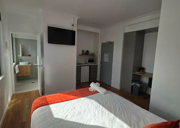 Canterbury Street Apartments