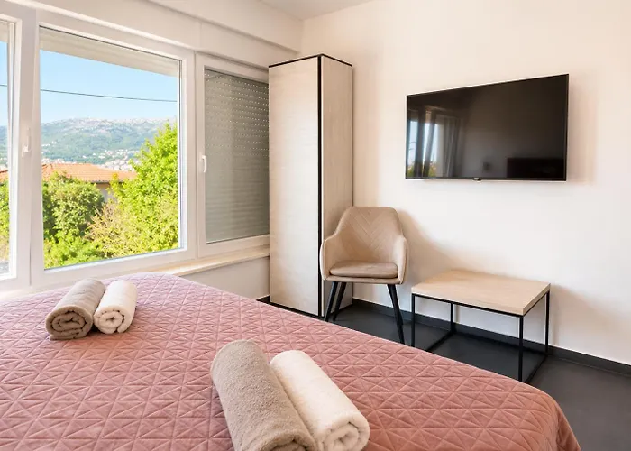 AAA Luxury Suites Split