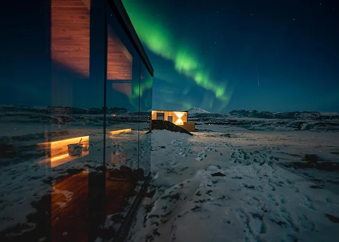 ÖÖD Hekla Horizon - Mirror Houses