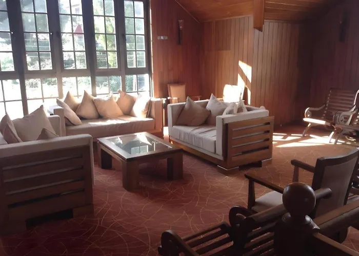 Daffodils Hotel Nuwara Eliya