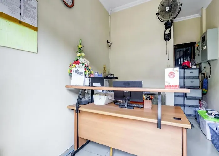 Oyo 90927 Homestay Tentrem 2
