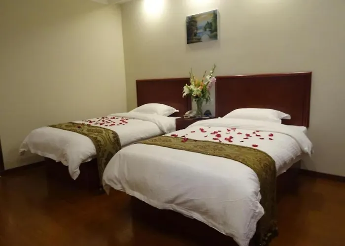 Greentree Inn Hebei Tangshan North Station Nanhuandao Business Hotel